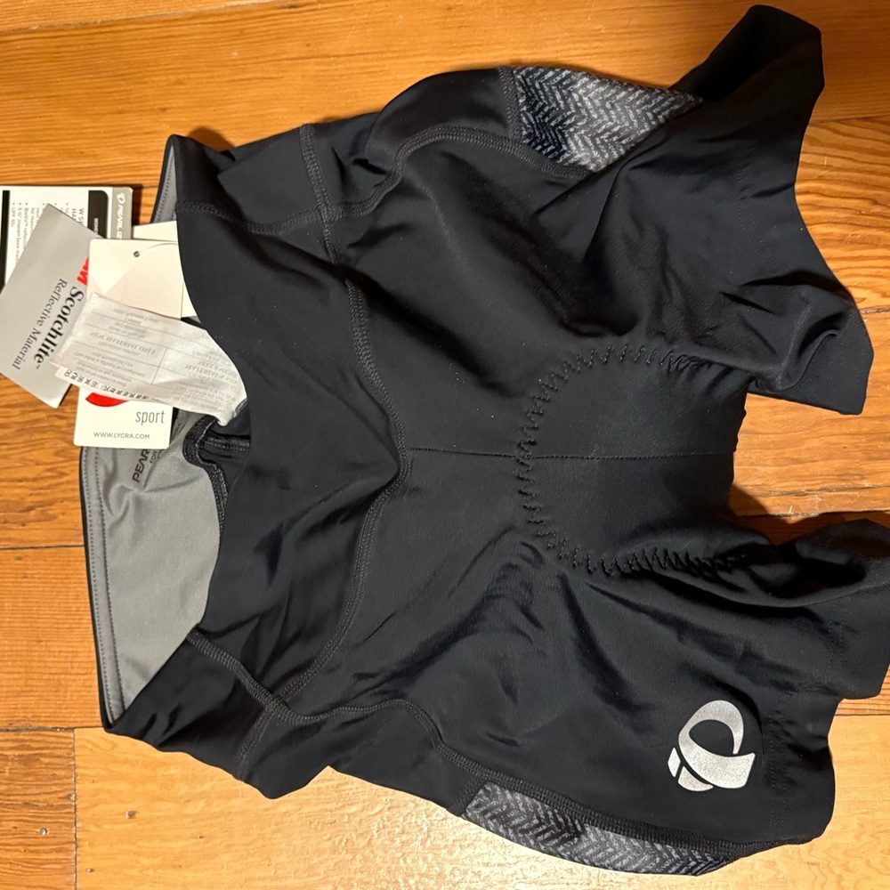 Women’s Pearl Izumi Select Escape Cycling Shorts